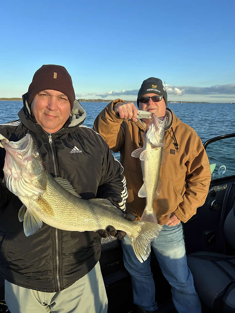 D3-WalleyeCharters-WfWH-999V-5